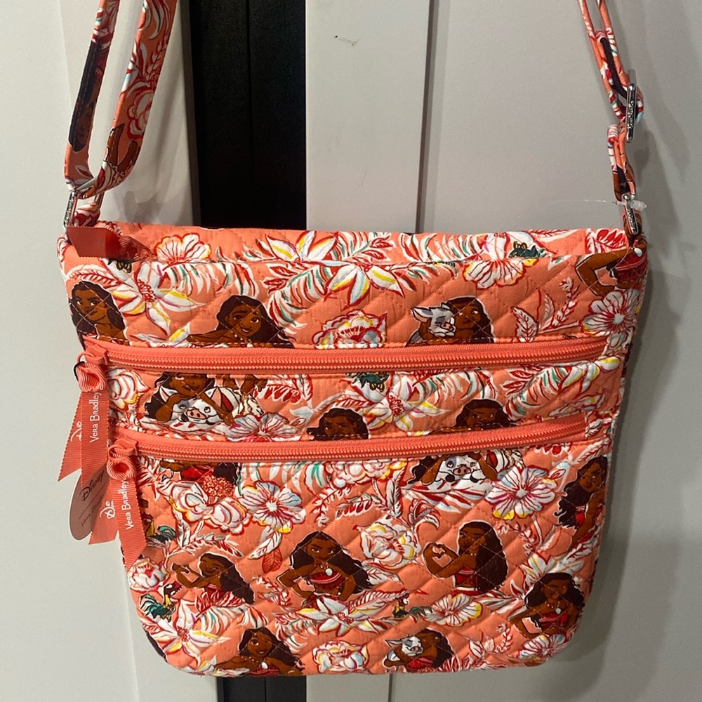 🧡Vera Bradley Disney Triple Zip Hipster “Moana Adventure”